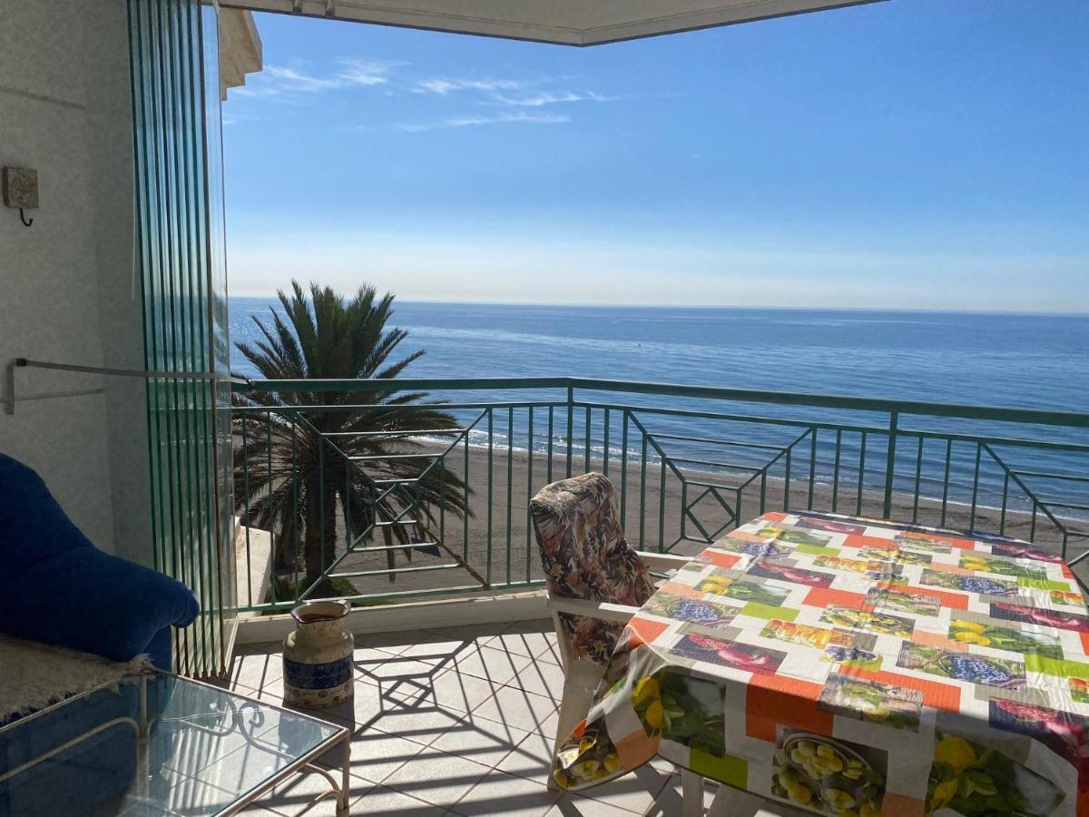 Torrox Costa Beachfront Apartment 外观 照片